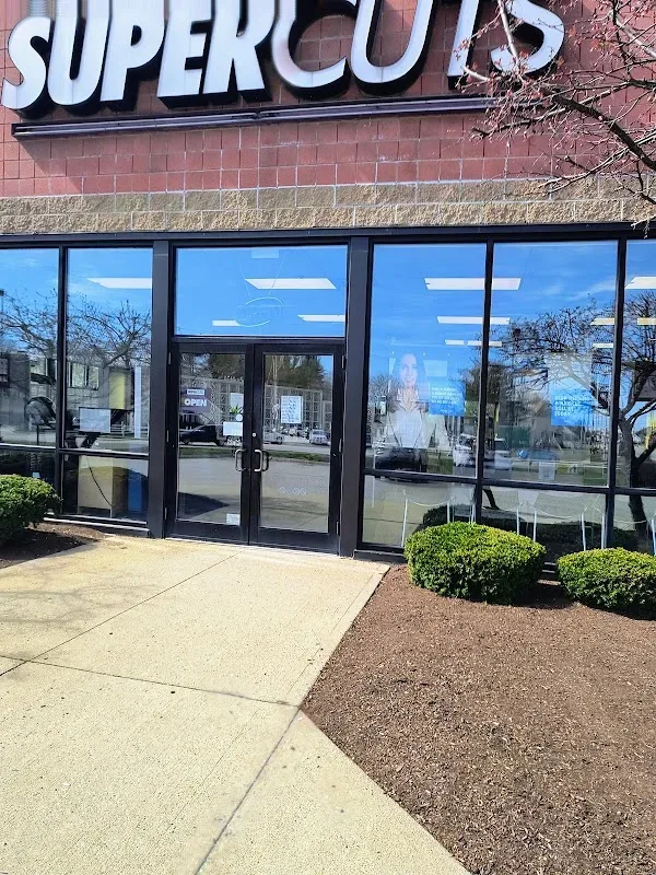 SUPERCUTS — Hair salon in Dover